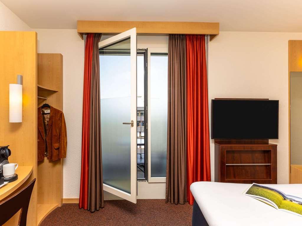 Отель Ibis Basel Bahnhof Номер фото