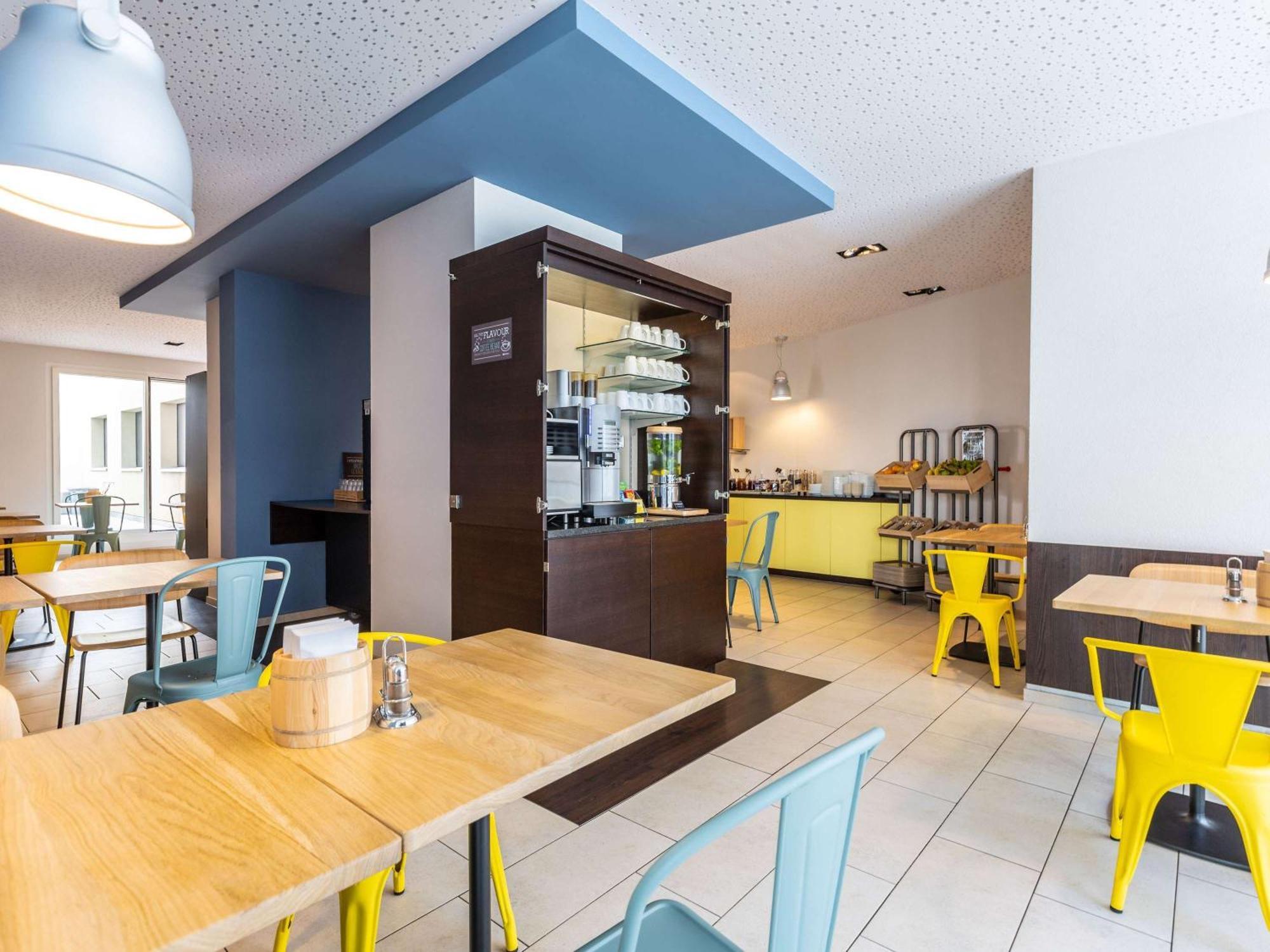 Отель Ibis Basel Bahnhof Экстерьер фото