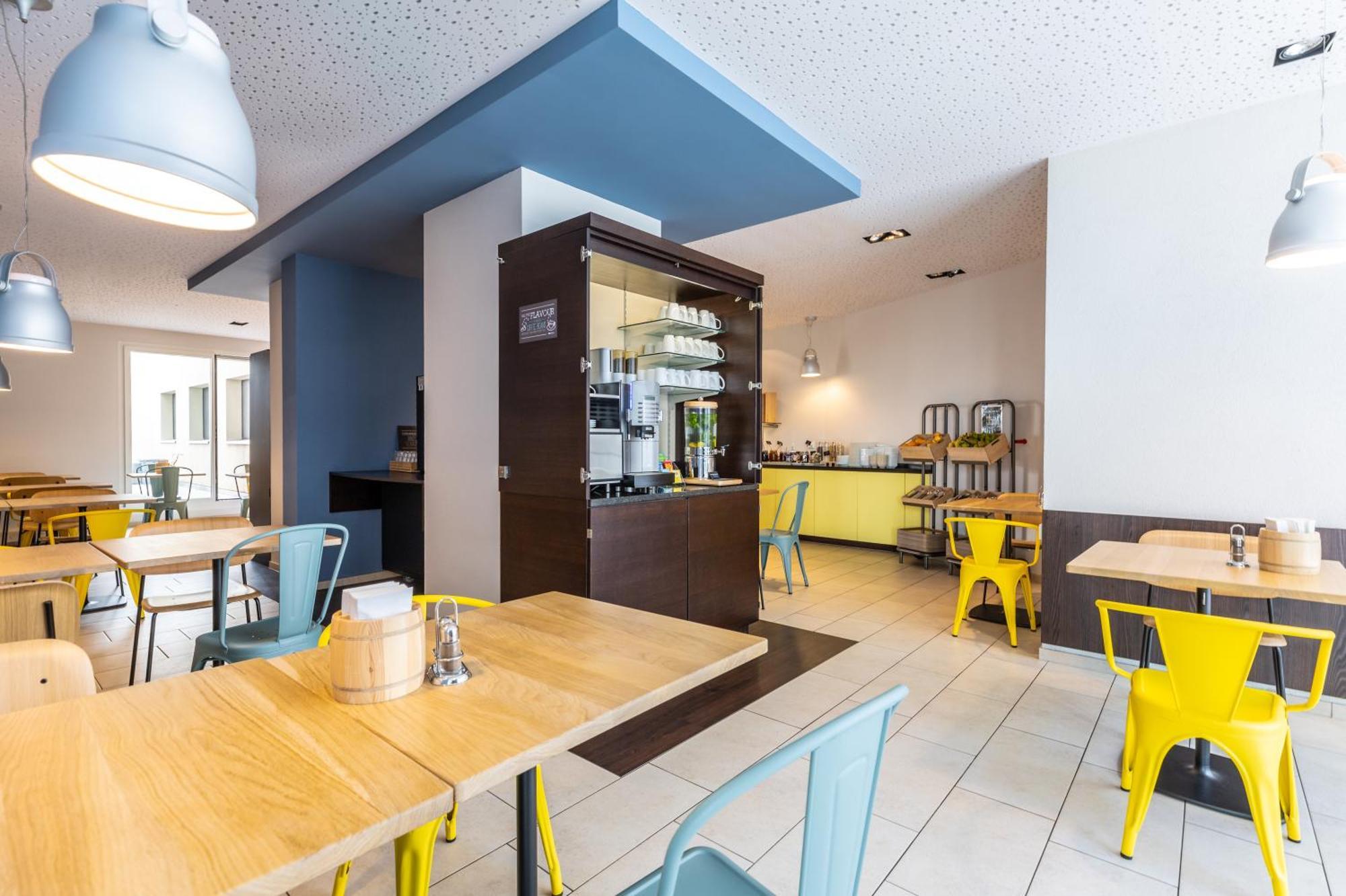 Отель Ibis Basel Bahnhof Экстерьер фото